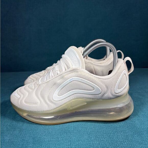 Size 5Y/6.5Women - Nike Air Max 720 white shoes - Picture 1 of 9